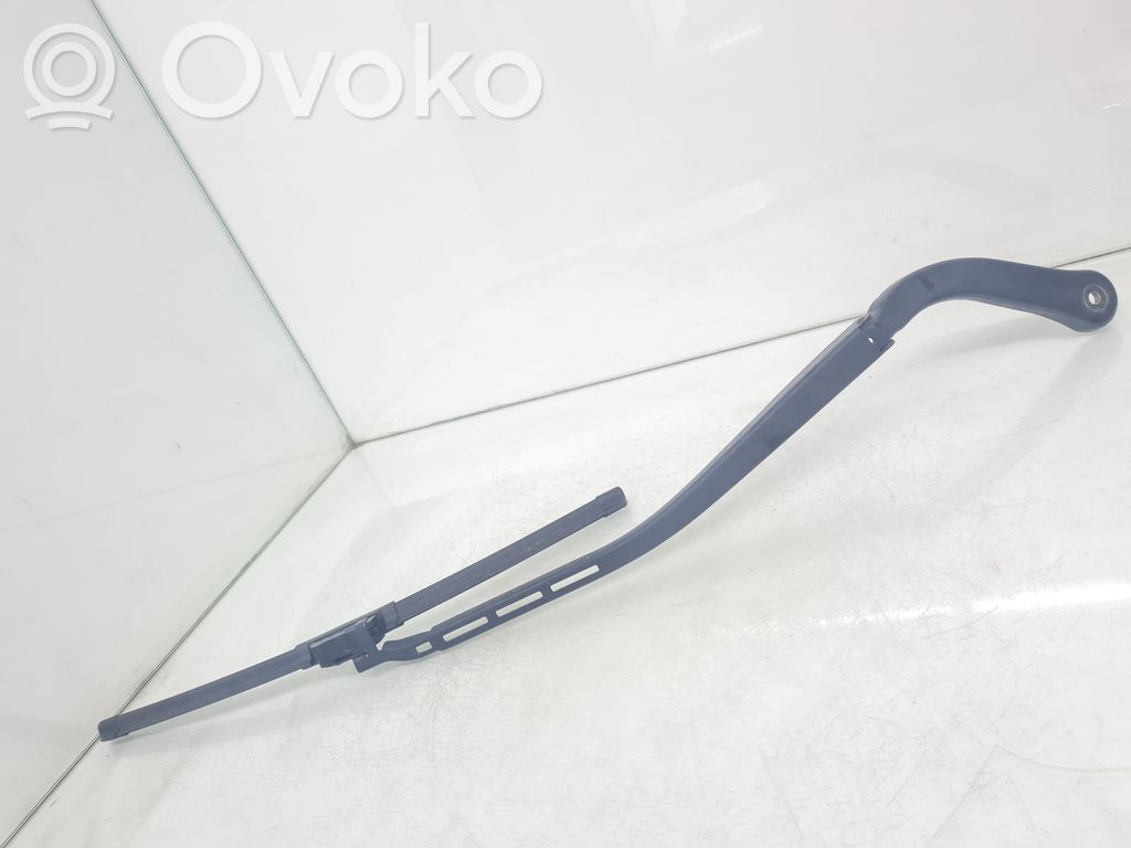 BMW 3 E90 E91 Front wiper blade arm 