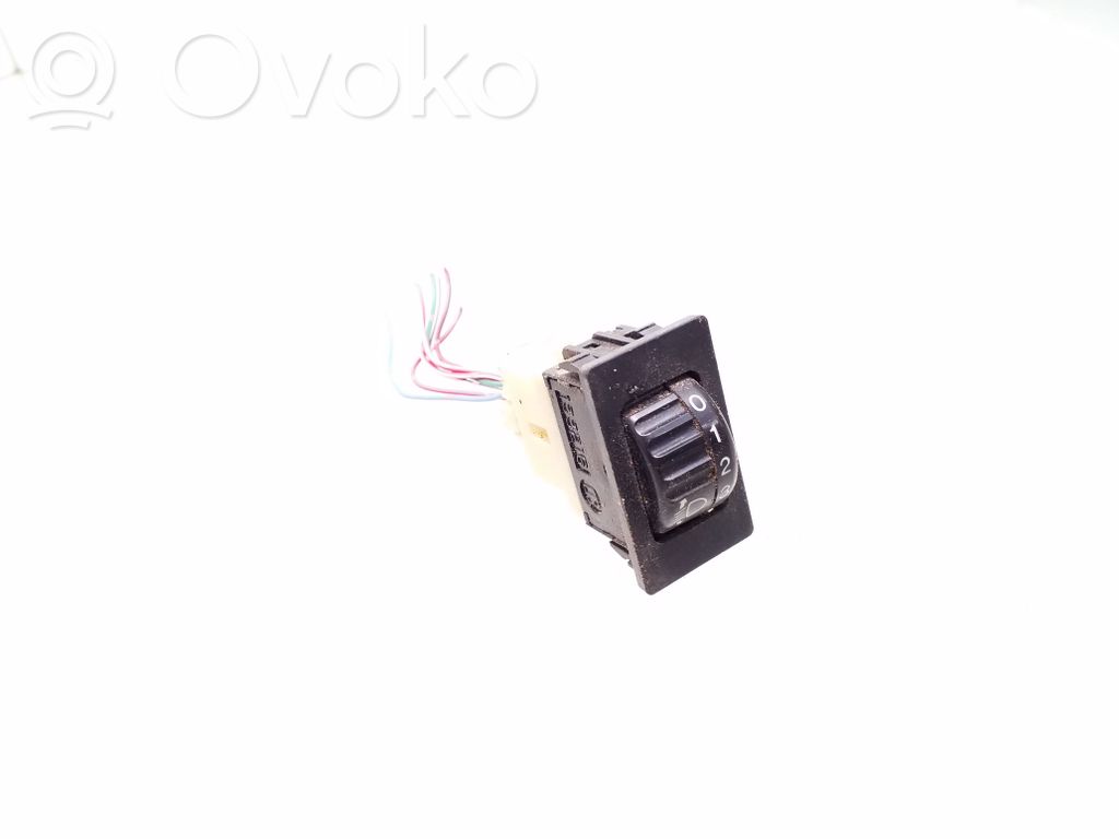 Toyota RAV 4 (XA10) Headlight level height control switch 