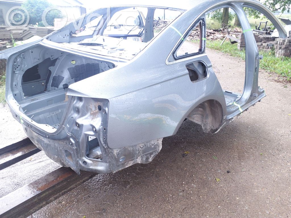 Panel lateral trasero