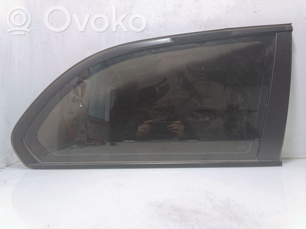 BMW 5 E60 E61 Vitre latérale arrière 