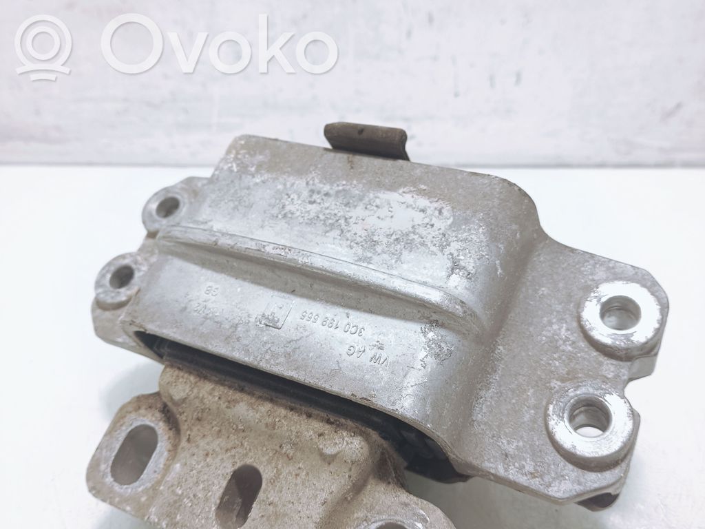 Volkswagen PASSAT B6 Engine mount bracket 
