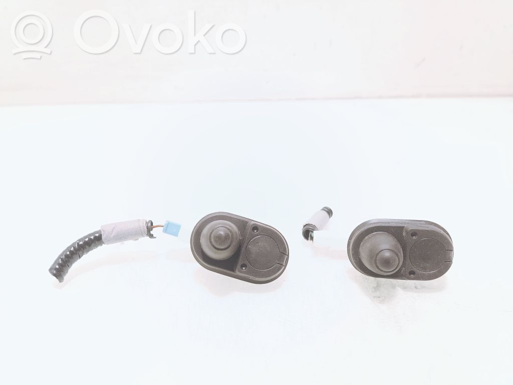 Honda CR-V Front door sensor 