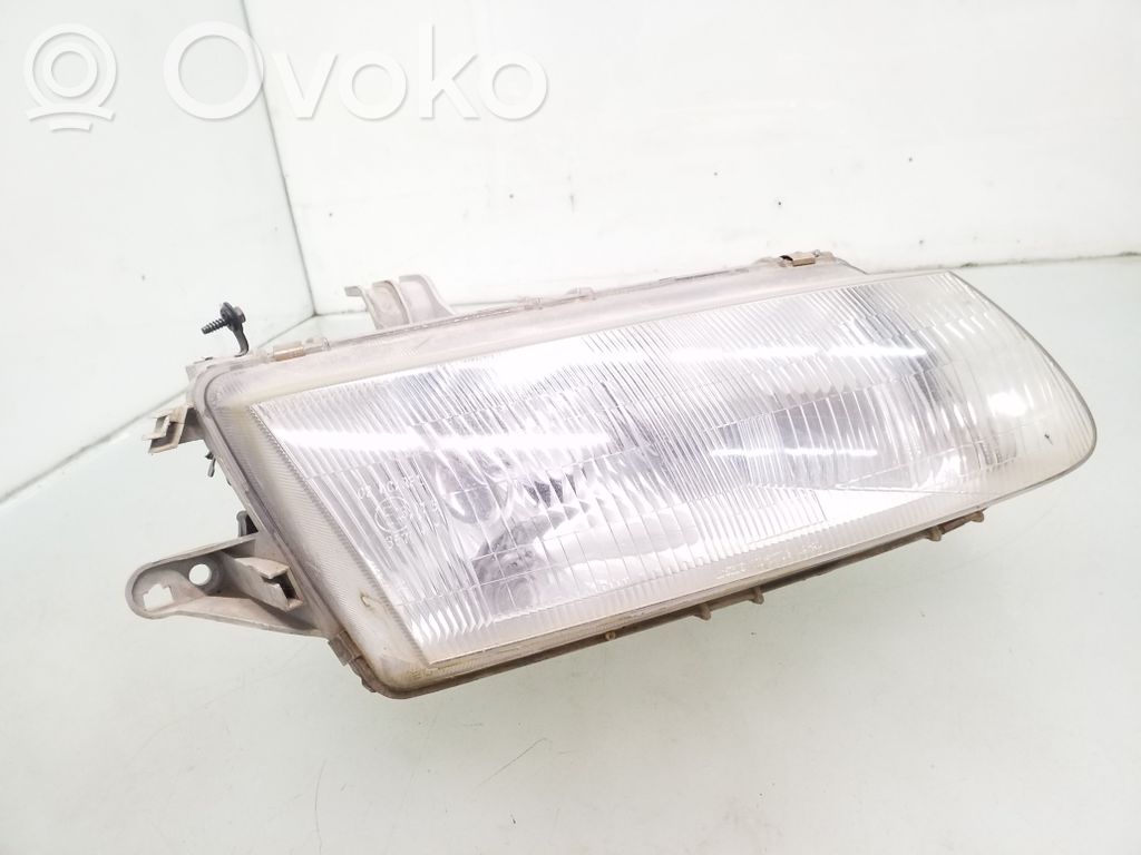 Mazda 323 Headlight/headlamp 