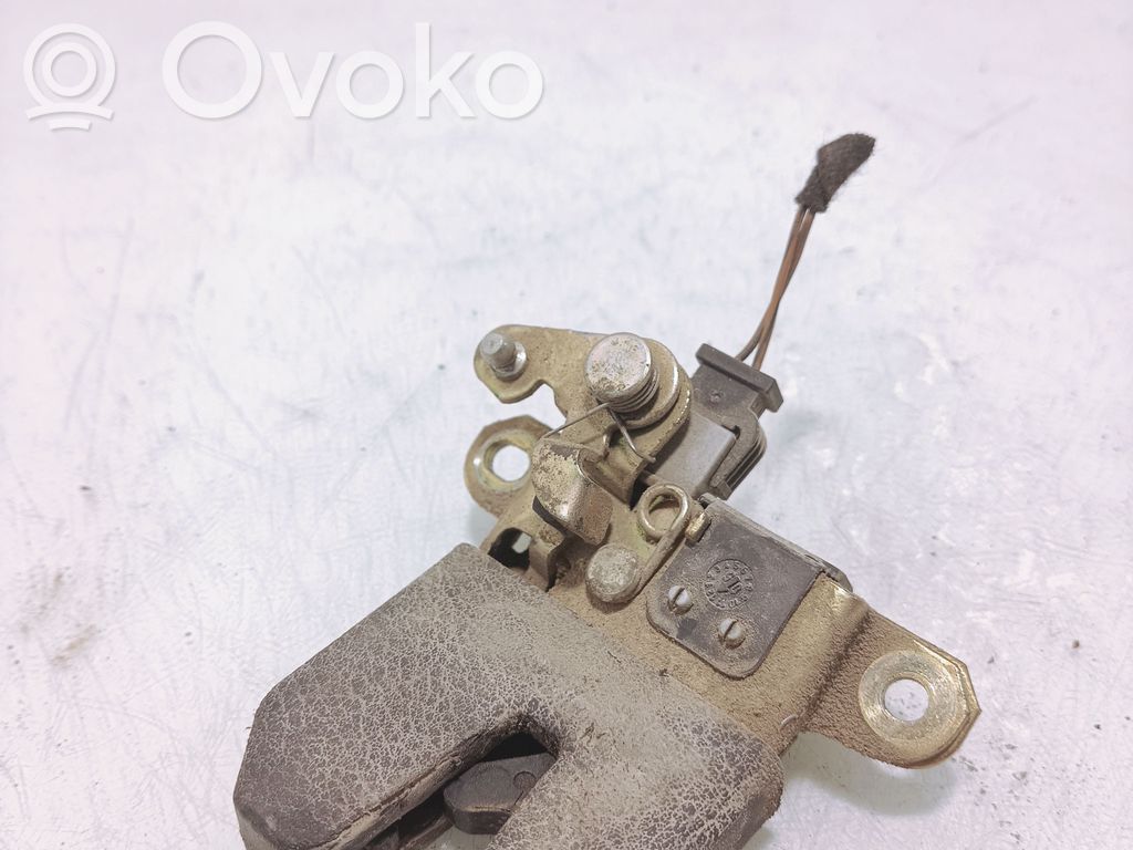 Volkswagen Bora Tailgate/trunk/boot lock/catch/latch 
