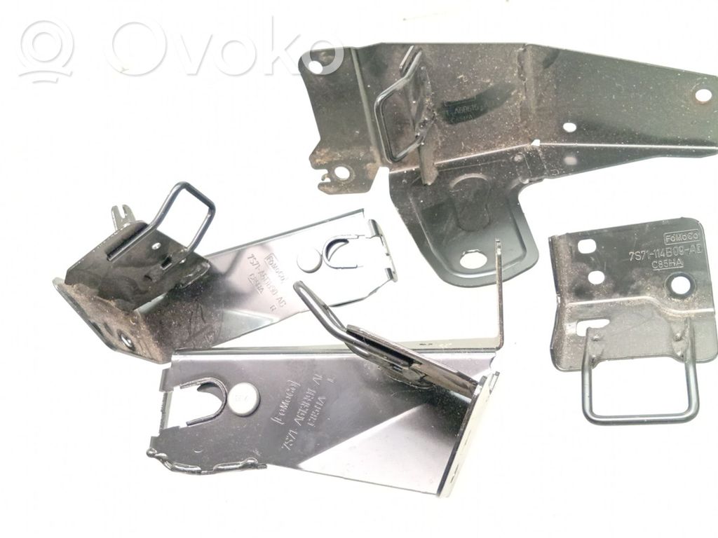 Ford Mondeo MK IV Soporte ISOFIX 