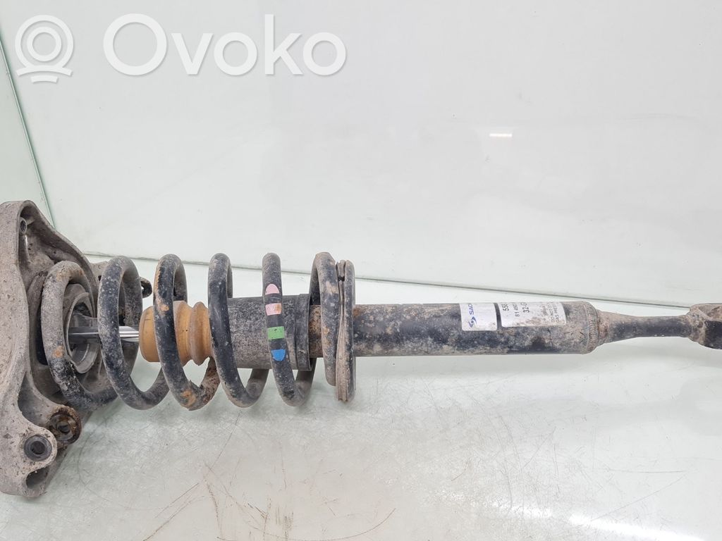 Audi A4 S4 B6 8E 8H Etuiskunvaimennin kierrejousella 