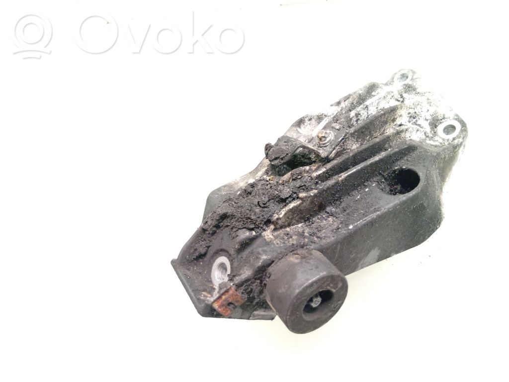 BMW 7 G11 G12 Engine mounting bracket 