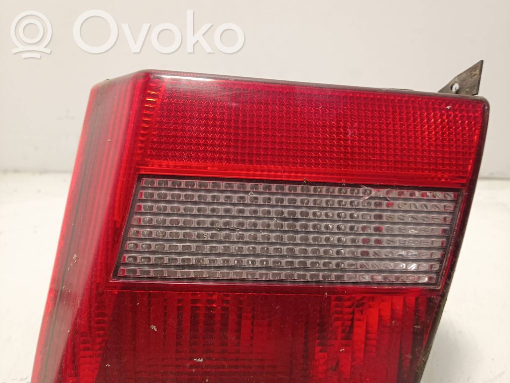 Lancia Dedra Takaluukun takavalot 