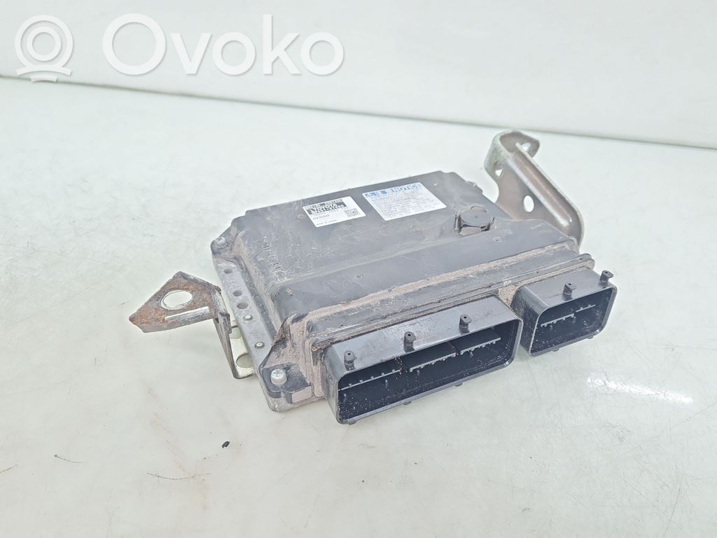 Toyota Prius+ (ZVW40) Engine control unit/module 
