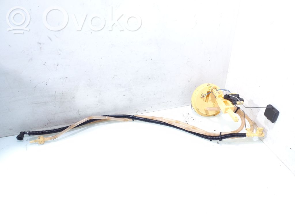 BMW 3 E90 E91 Fuel level sensor 