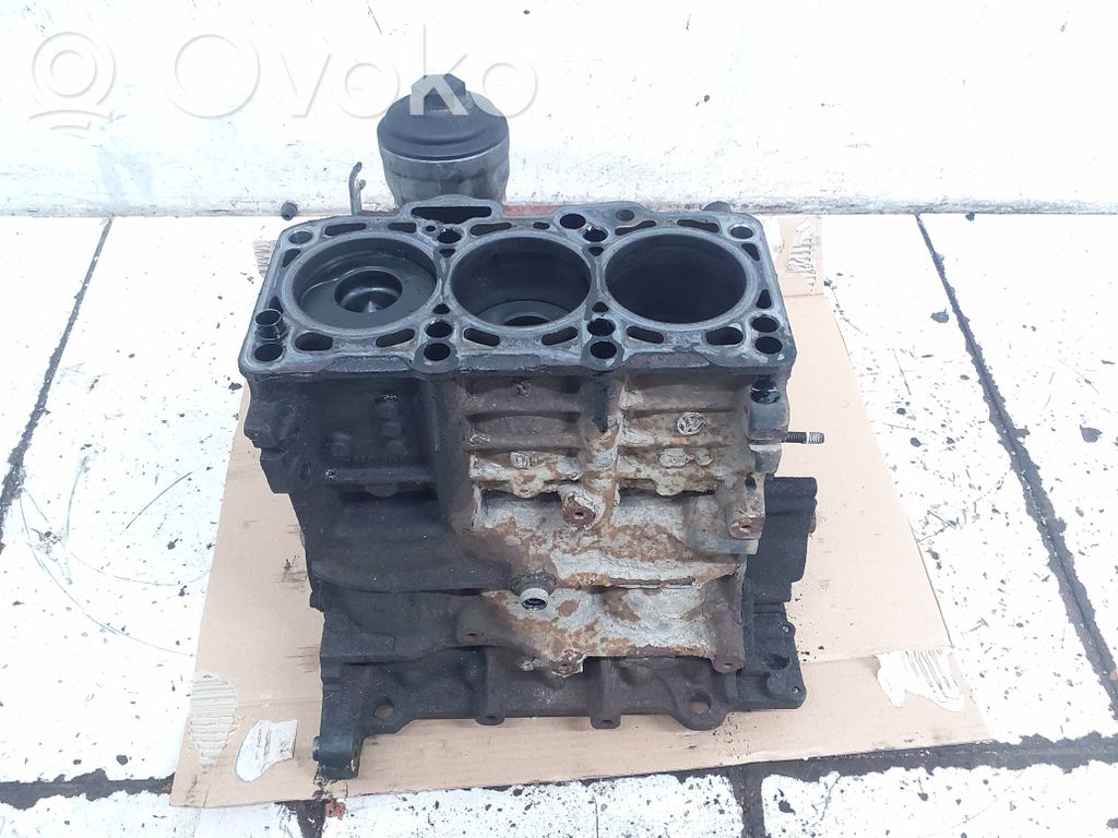 Volkswagen Polo IV 9N3 Engine block 