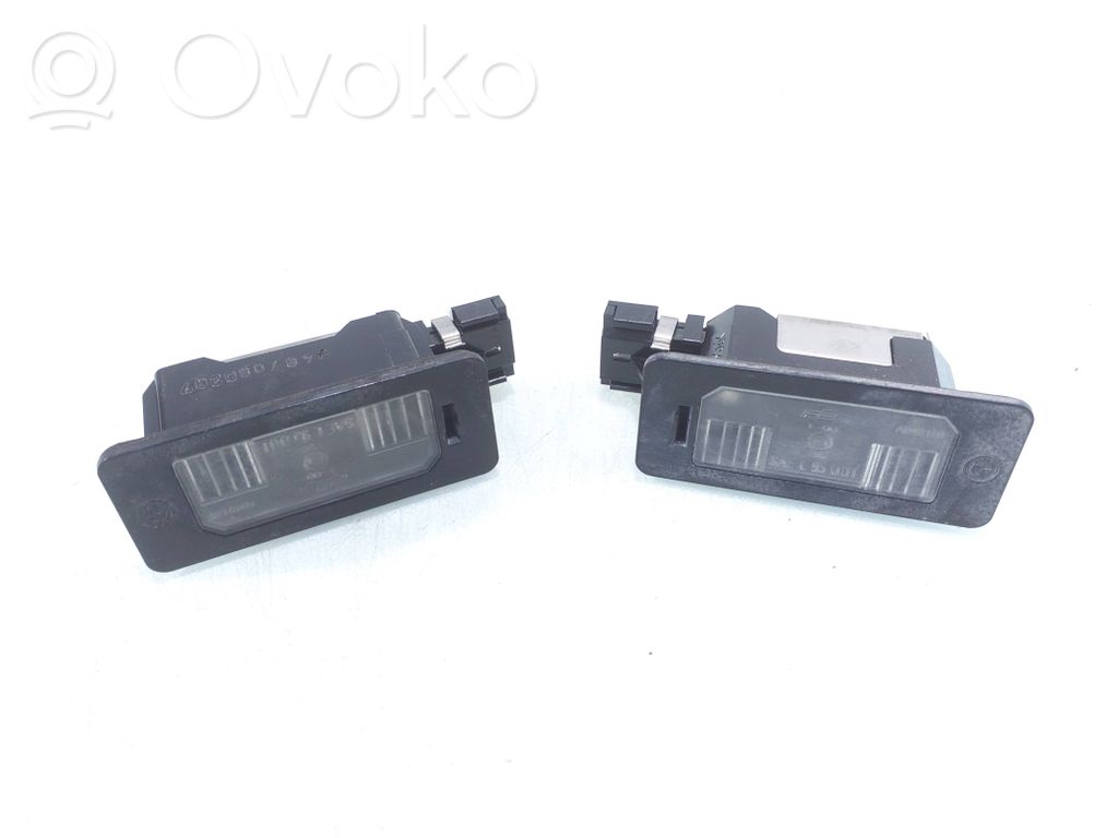 Number plate light   7176934