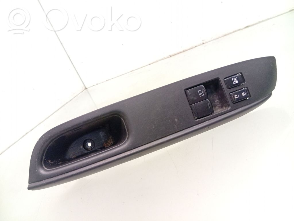 Electric window control switch   809613AR1A