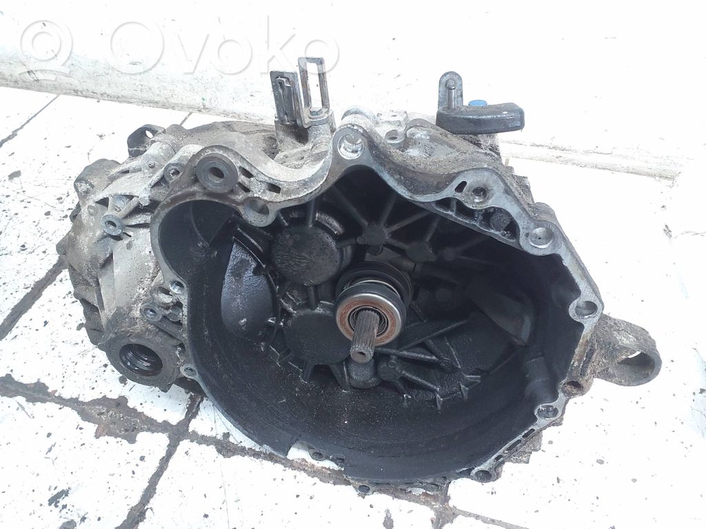 Volvo V70 Scatola del cambio manuale a 5 velocità 