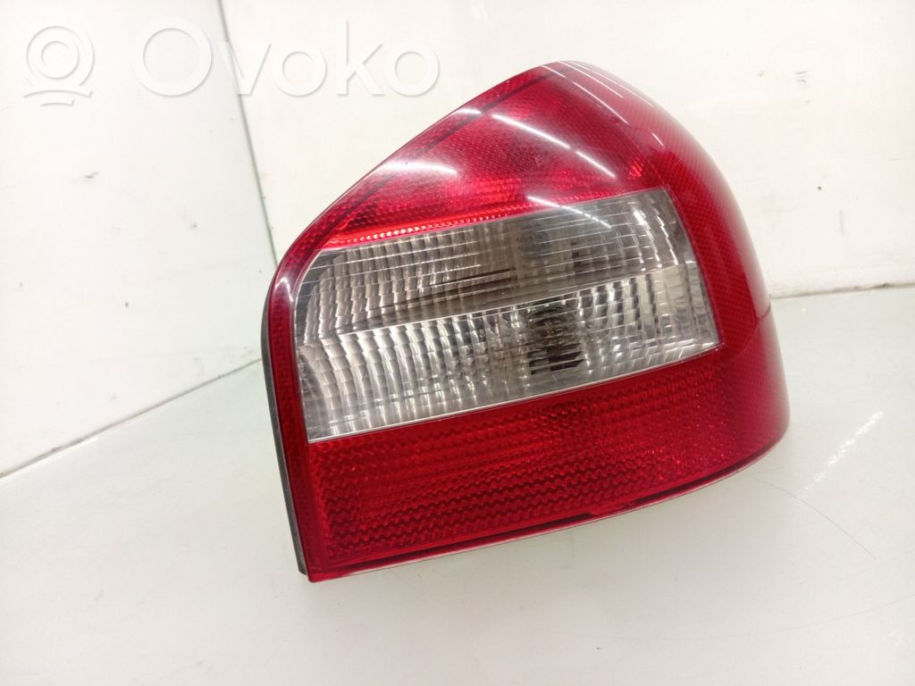 Audi A3 S3 8L Lampă spate în caroserie 