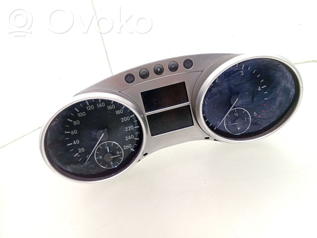Mercedes-Benz R W251 Tachimetro (quadro strumenti)