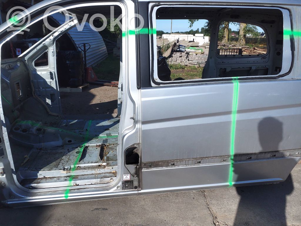 Mercedes-Benz Vito Viano W639 Pilari (keski-) 