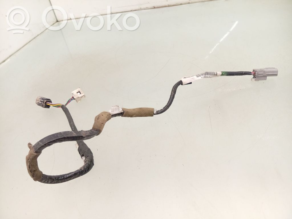 Toyota RAV 4 (XA30) Cableado de puerta delantera