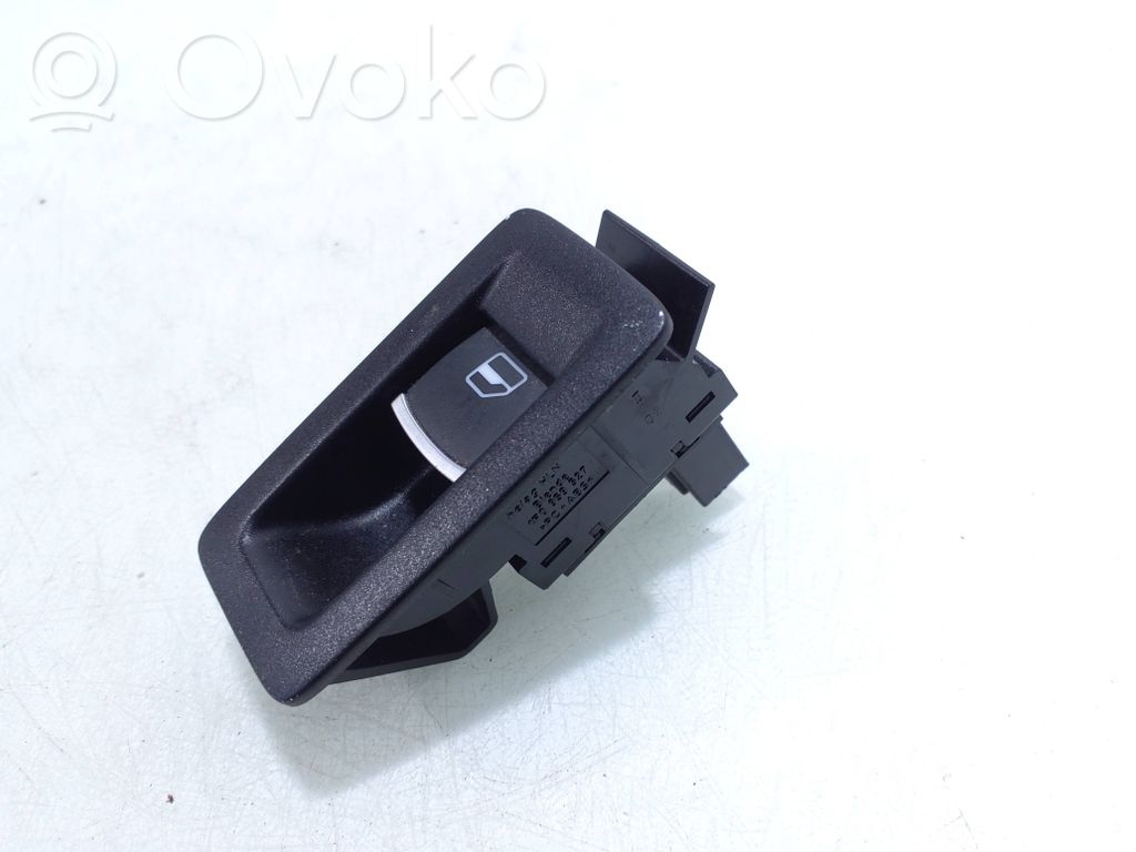 Volkswagen Touran II Przyciski szyb