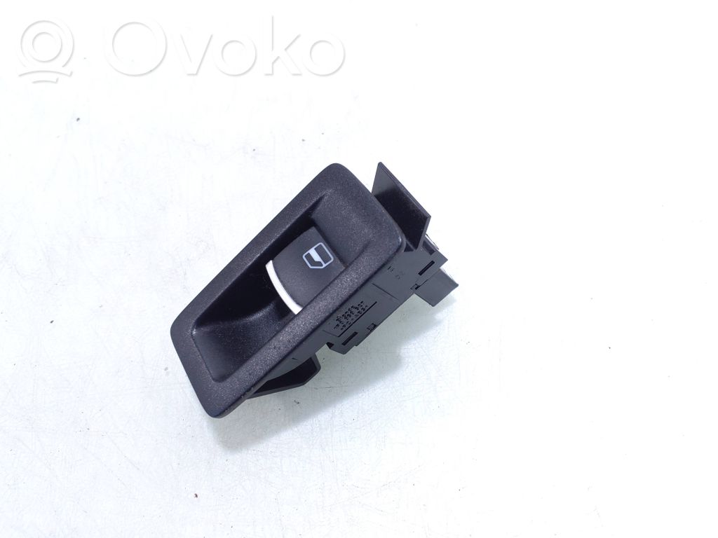 Volkswagen Touran II Przyciski szyb