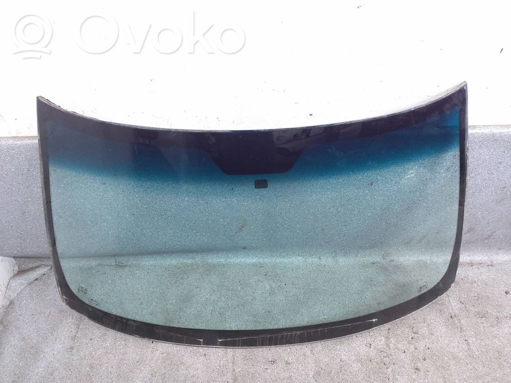 Volvo S60 Priekinis stiklas 