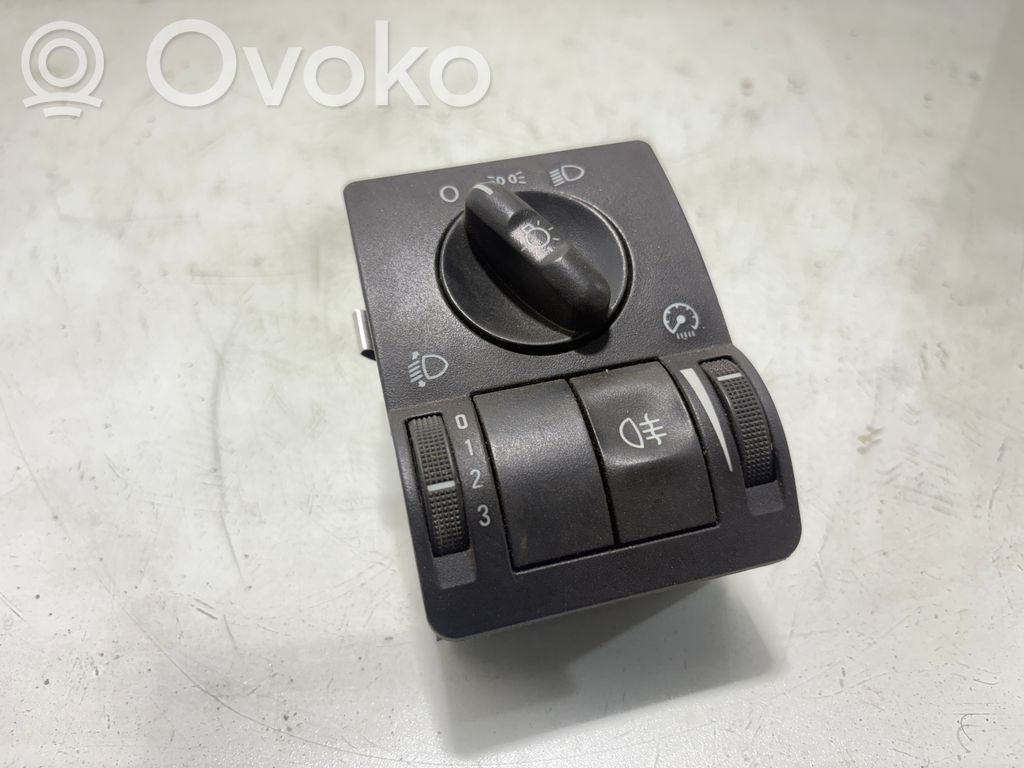 Opel Combo C Lukturu slēdzis 