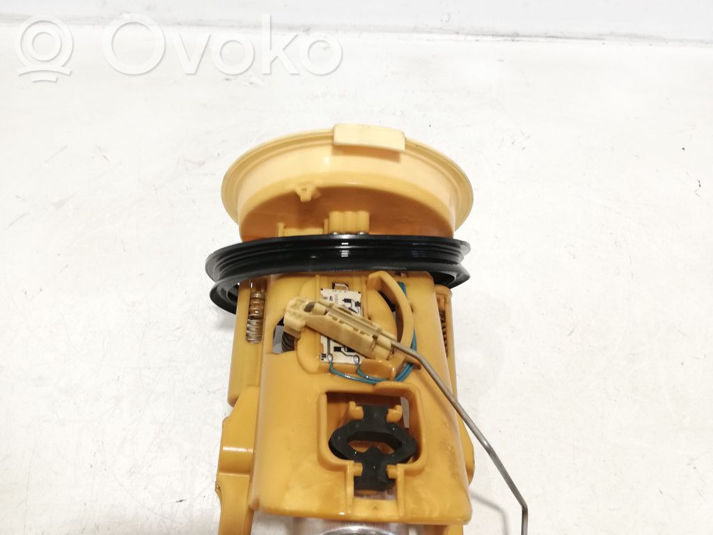BMW 3 E46 Bomba interna de combustible 