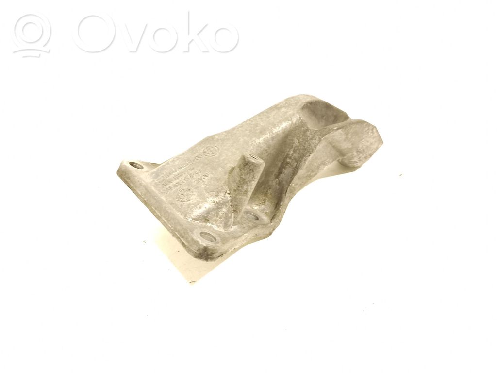 BMW 3 E46 Engine mounting bracket 