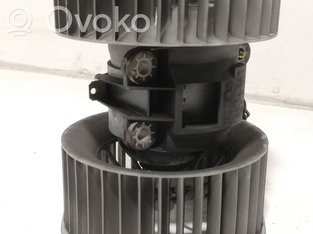 BMW 3 E46 Mazā radiatora ventilators 