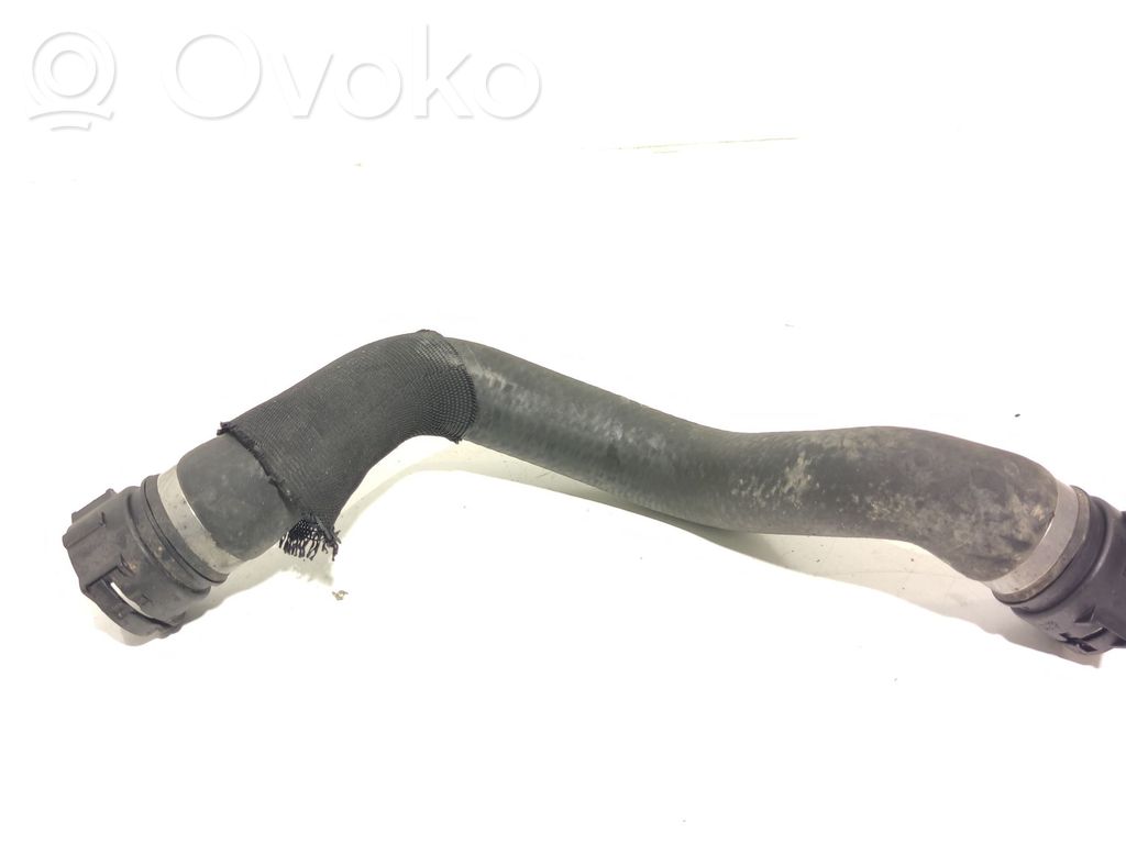 Engine coolant pipe/hose