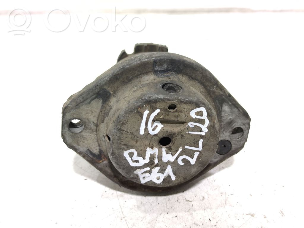 BMW 5 E60 E61 Engine mount bracket 