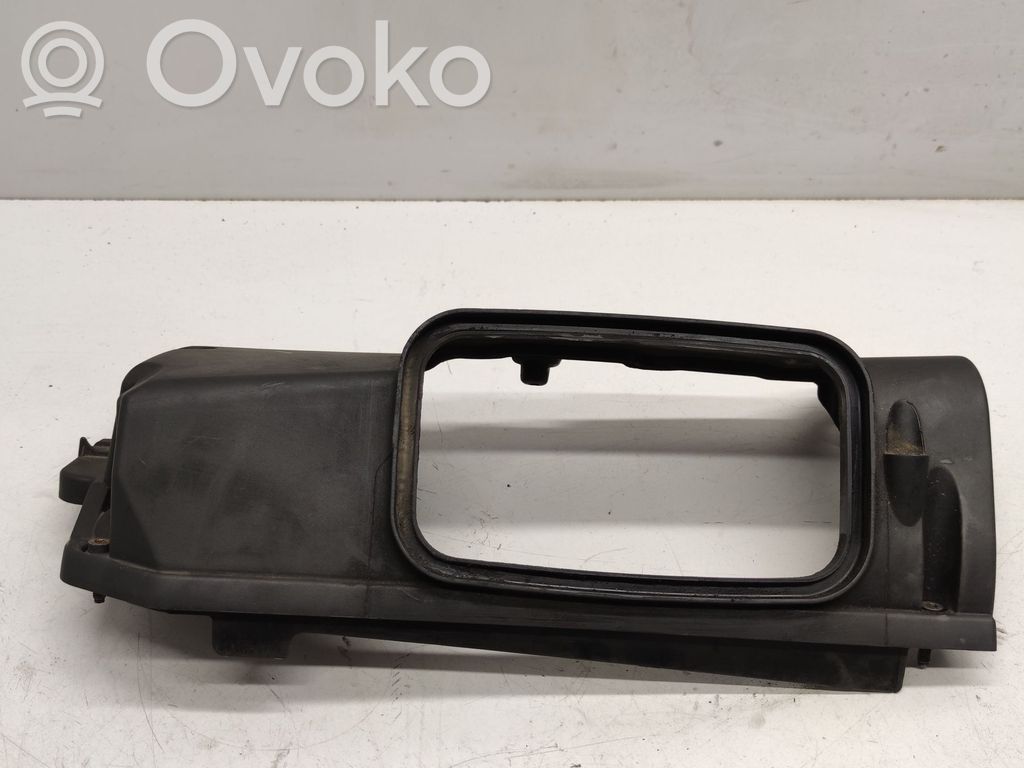 BMW 3 E46 Ilmansuodattimen kotelon kansi 