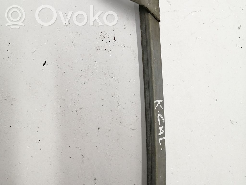 Galinių durų stiklo bėgelis