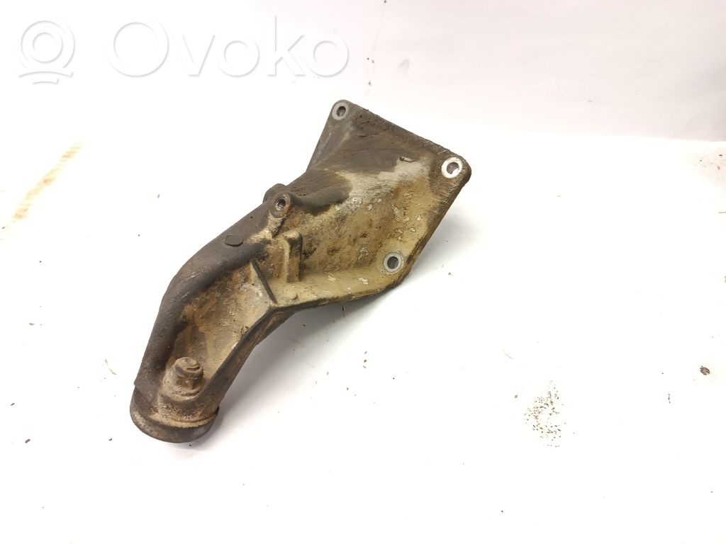 BMW 3 E46 Engine mounting bracket 