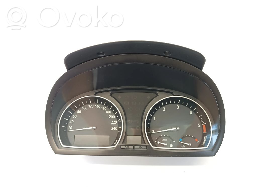 BMW X3 E83 Speedometer (instrument cluster) 