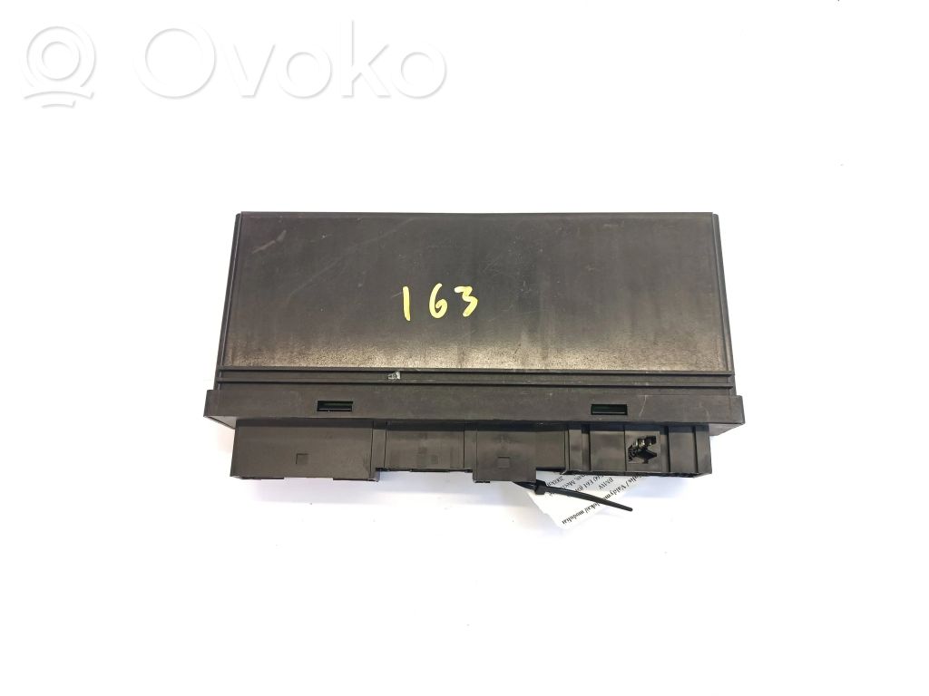 BMW 5 E60 E61 Kėbulo modulis 