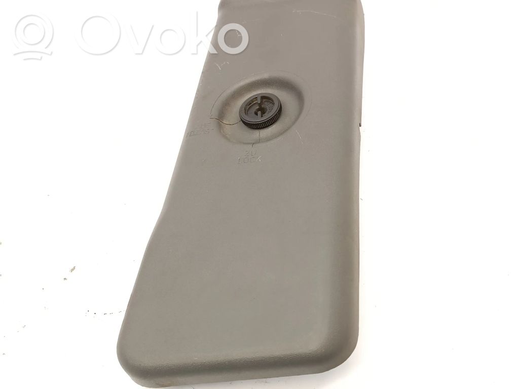 Tail light part   1386096