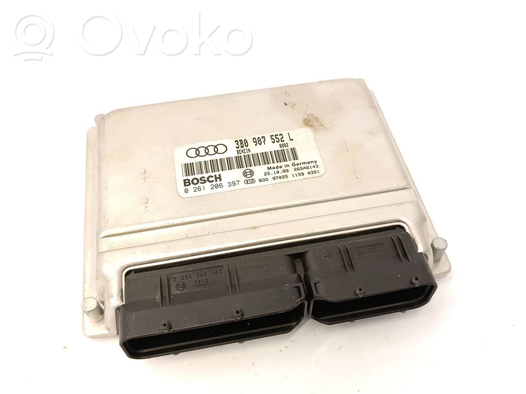 Volkswagen PASSAT B5 Engine control unit/module 