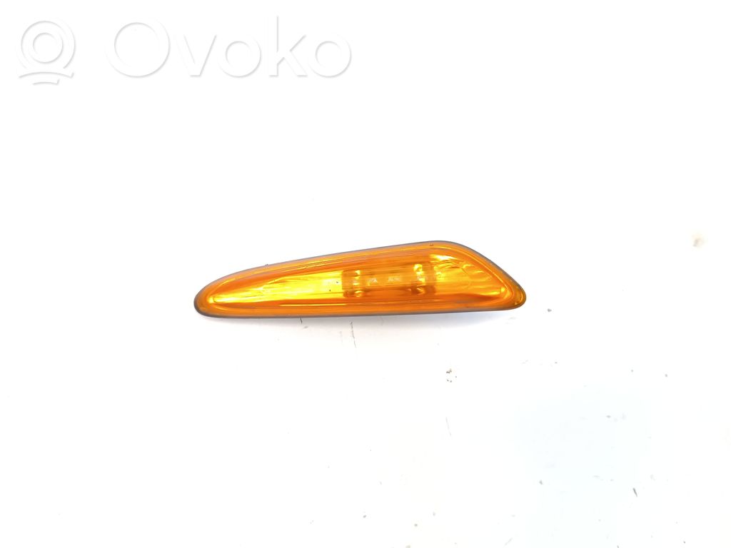 Front fender indicator light   6911368,691136806