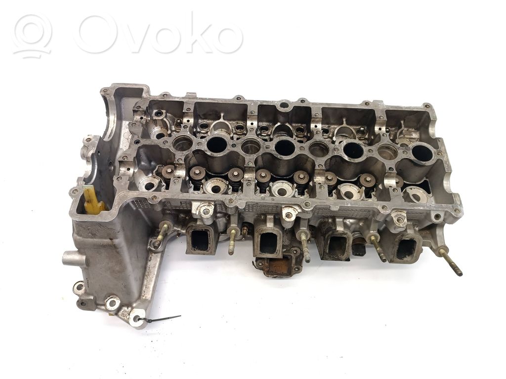 Engine head   7785876