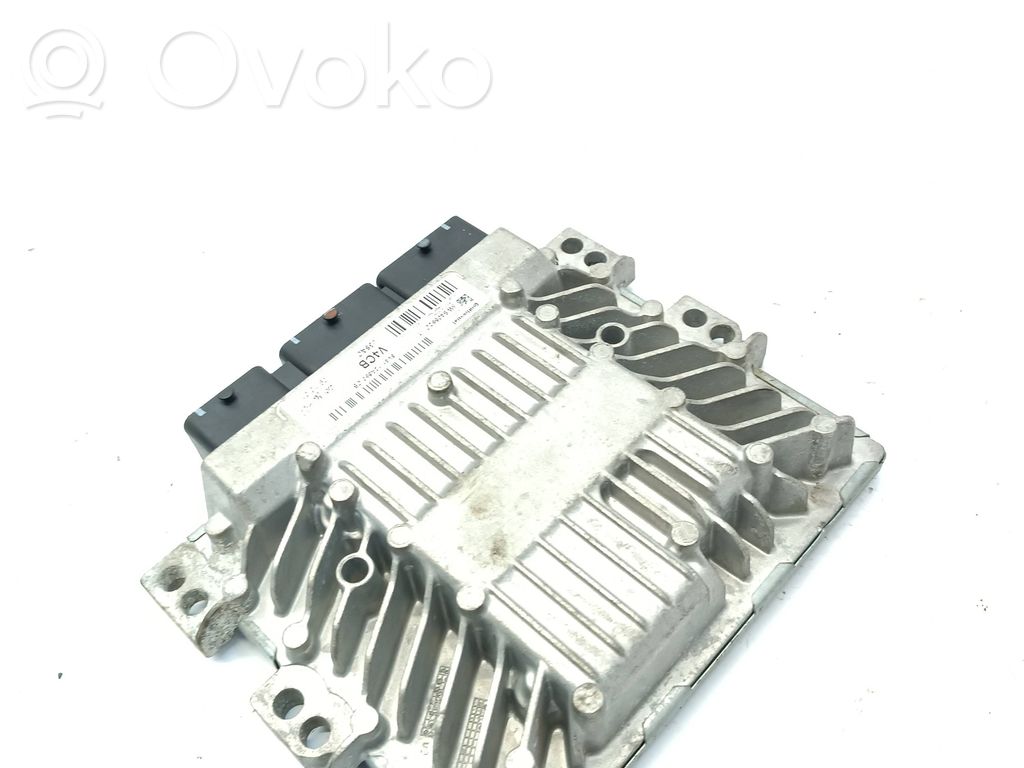 Ford Kuga I Engine control unit/module 