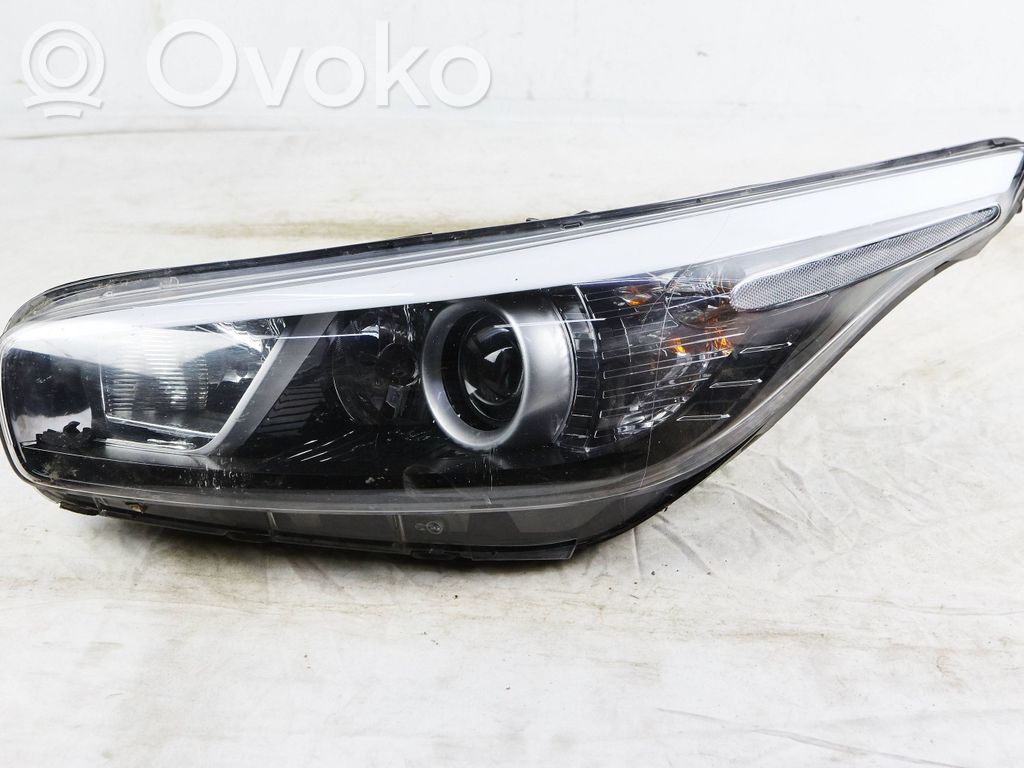 KIA Ceed Headlight/headlamp 