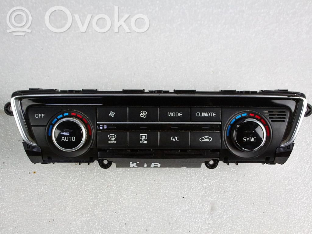 KIA Optima Climate control unit 
