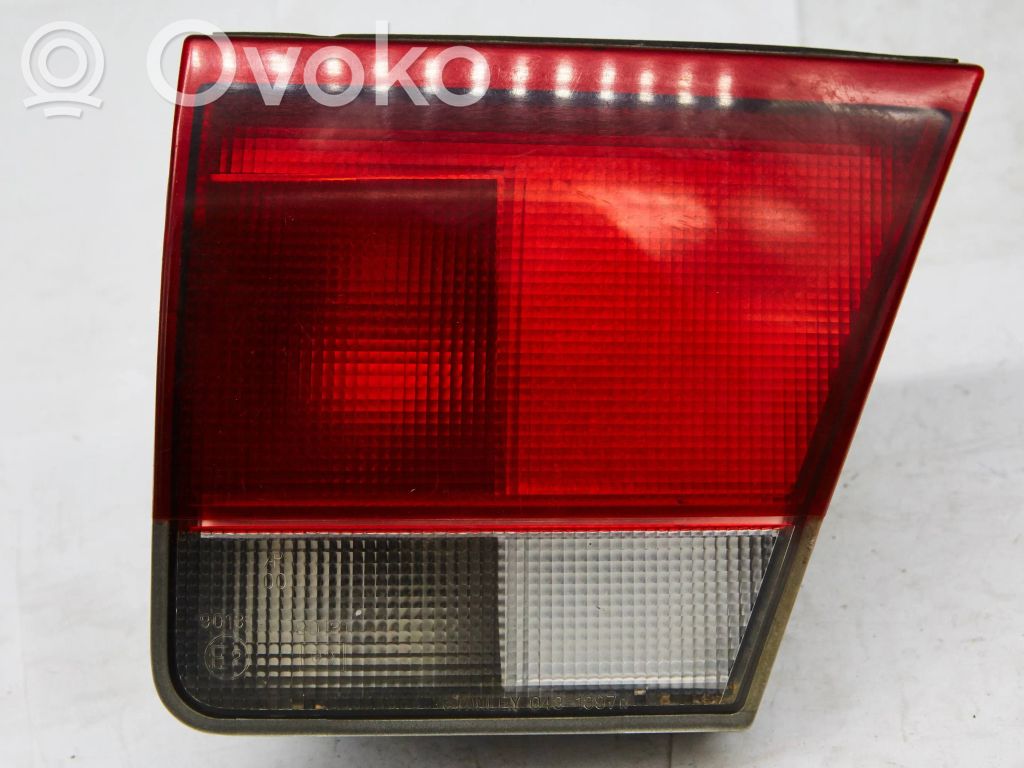 Mazda 626 Tailgate rear/tail lights 