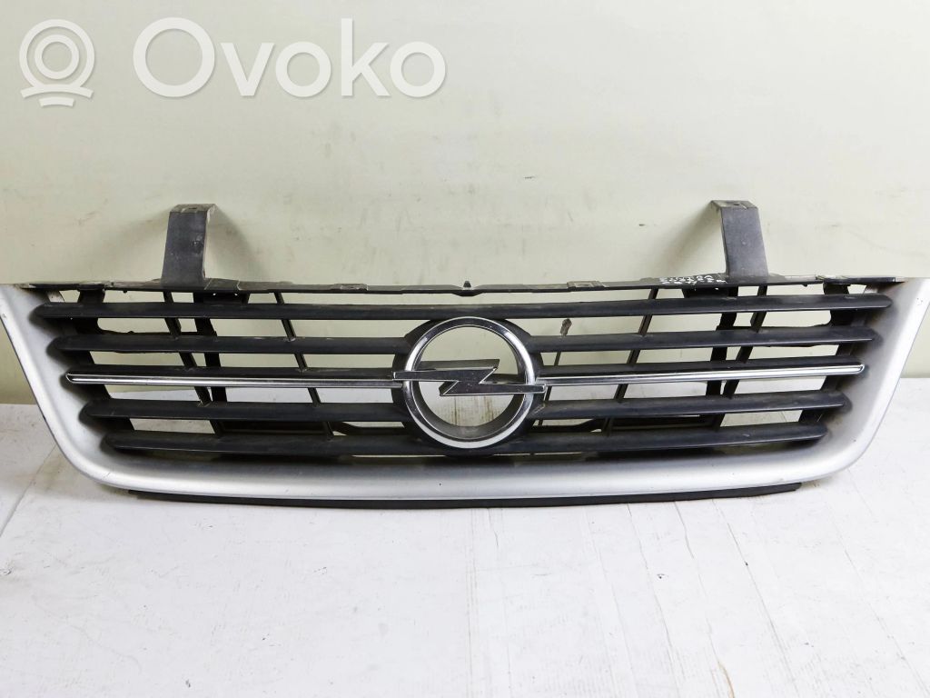 Opel Sintra Front grill 