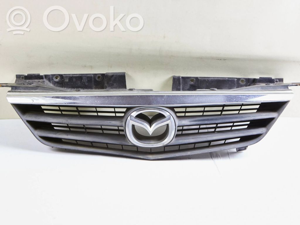 Front grill   GG3E56381
