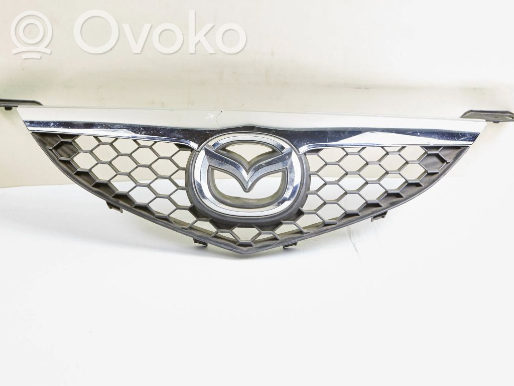Mazda 3 I Etupuskurin ylempi jäähdytinsäleikkö 