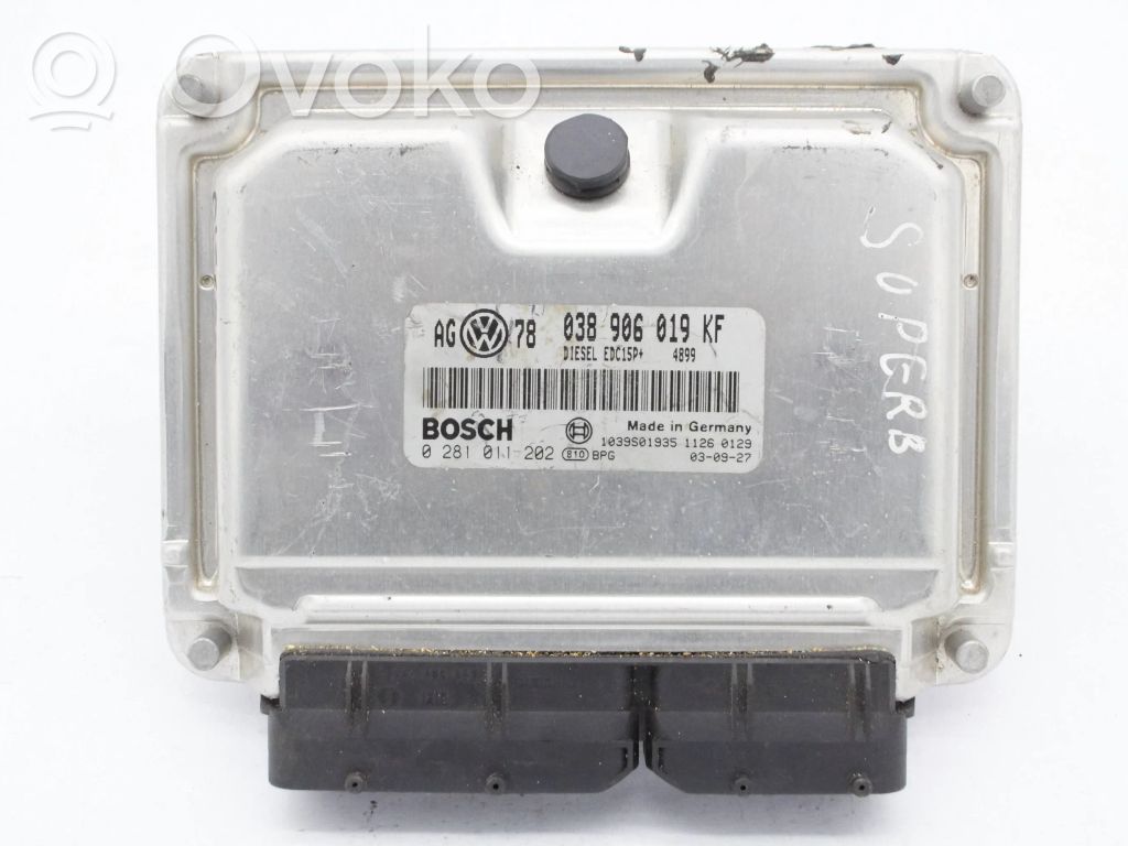 Volkswagen PASSAT B5 Engine control unit/module 