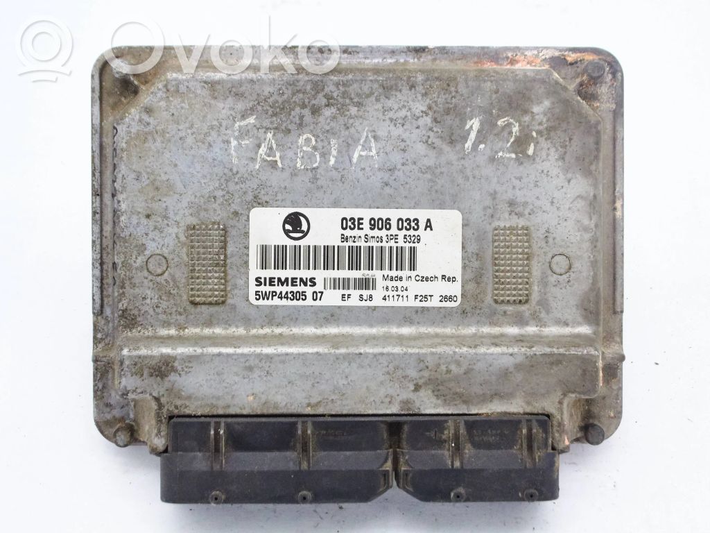 Engine control unit/module   03E906033A,5WP44305