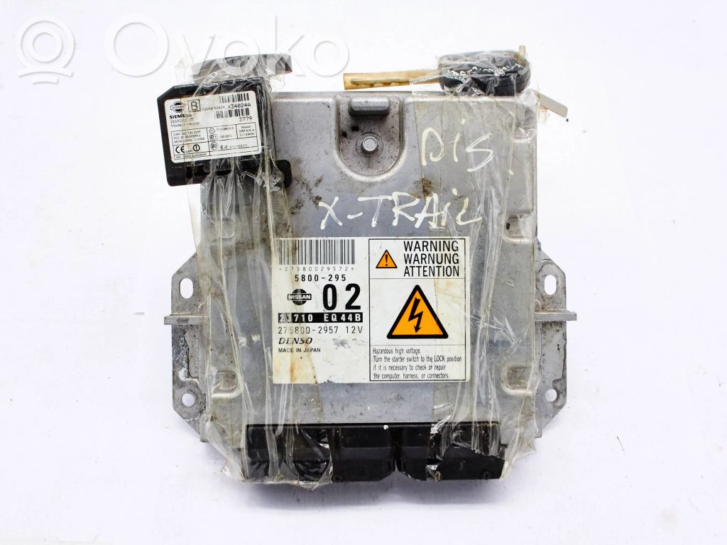 Nissan X-Trail T30 Engine control unit/module 